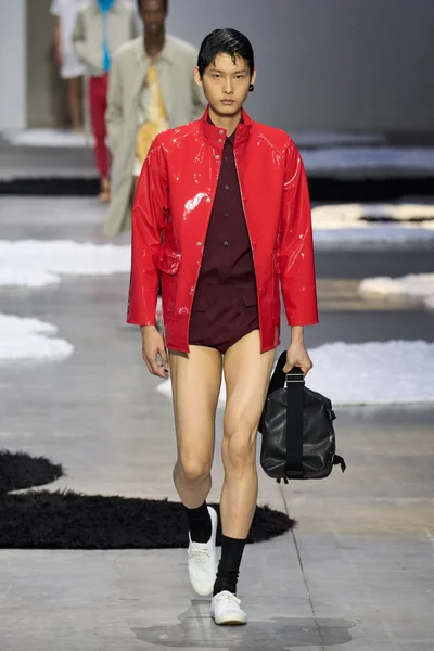 Look 33